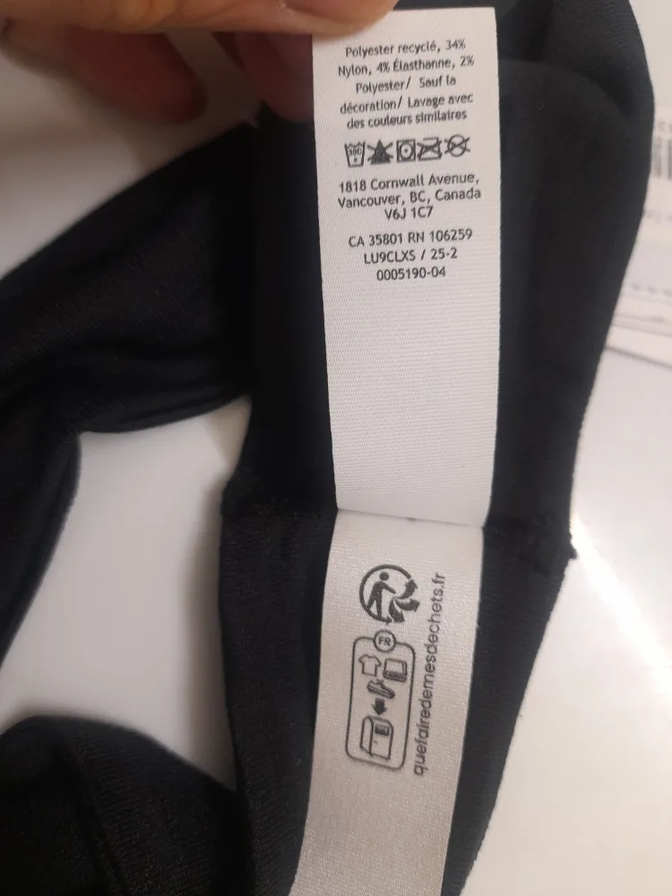 Lululemon Headbang in Black New tags 🥕 image indicator(8)