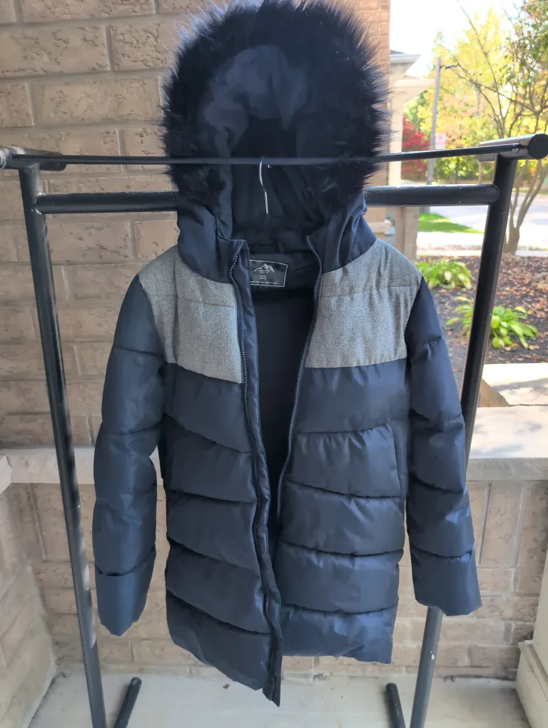 Kids' Puffer Jacket - Size 14-16 thumbnail