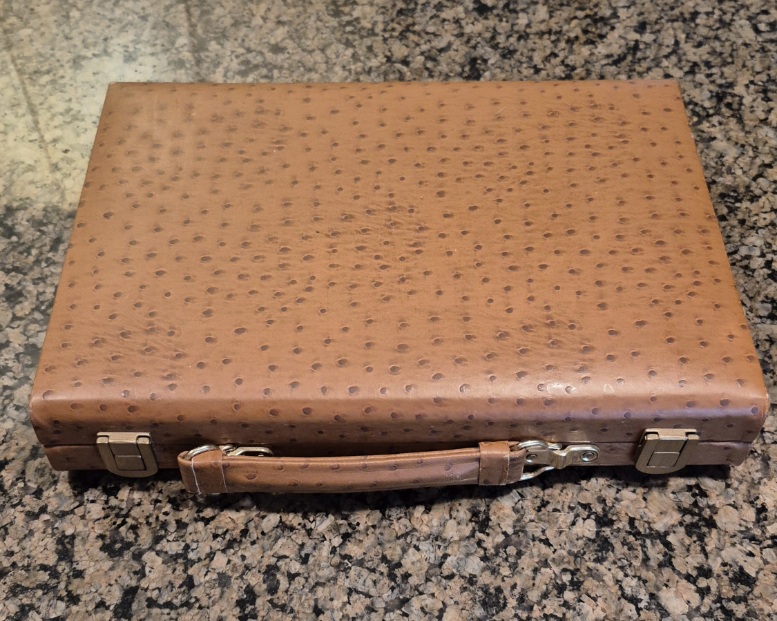 Backgammon Game Set - Brown Leather Case - photo 3