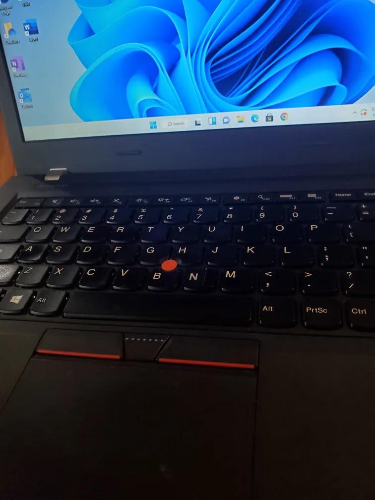 14inch i3 5th gen Lenovo ThinkPad E450 Laptop image indicator(8)