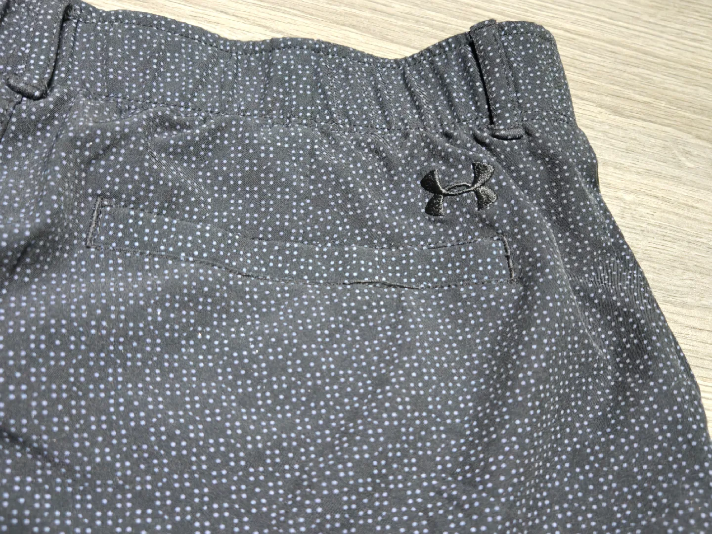 Under Armour HeatGear Fitted Shorts - Size 6 image indicator(3)