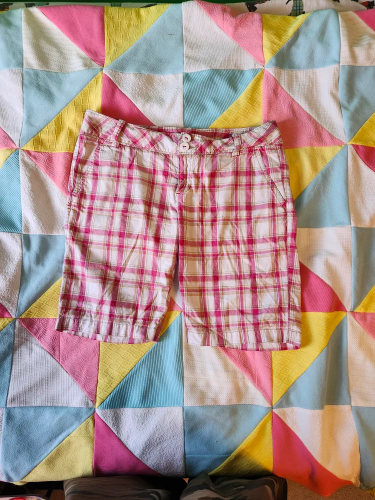 Aeropostale pink and white plaid board shorts thumbnail