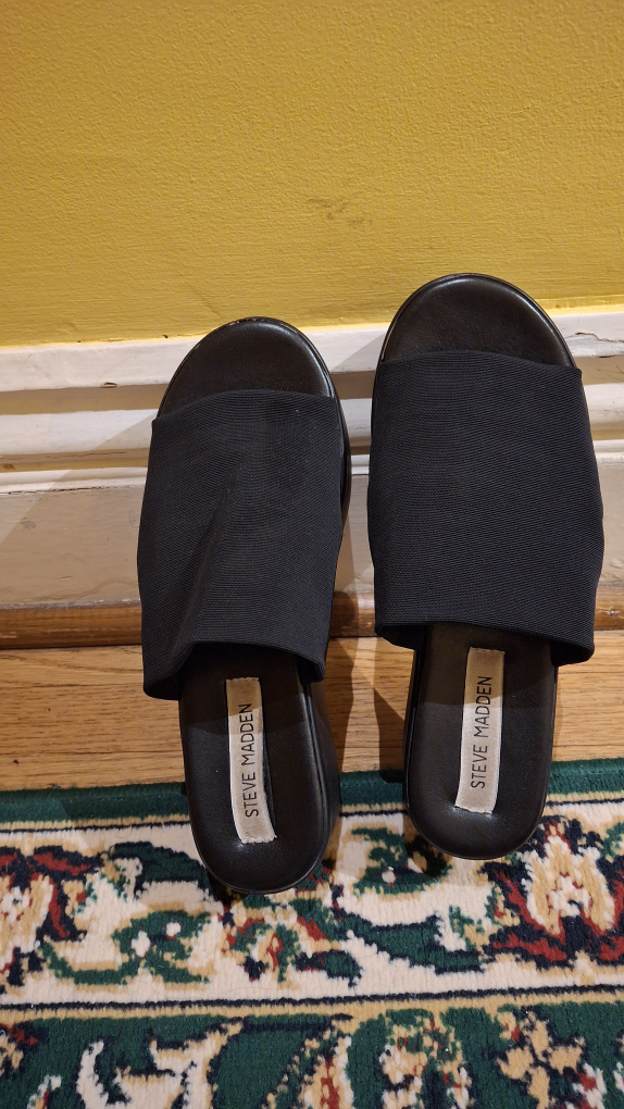 Steve Madden Black Platform Sandals