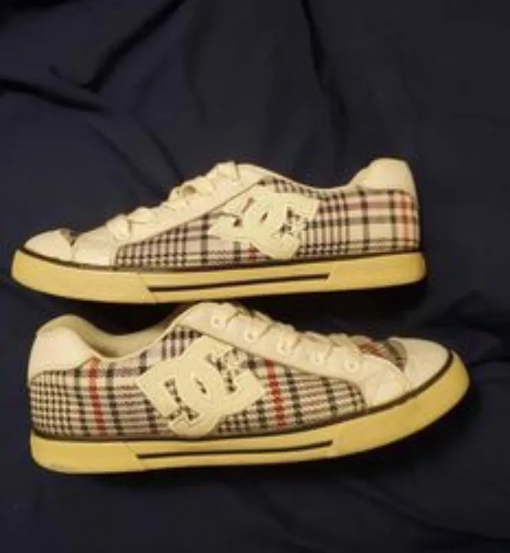 Etnies & DC Shoes image indicator(5)