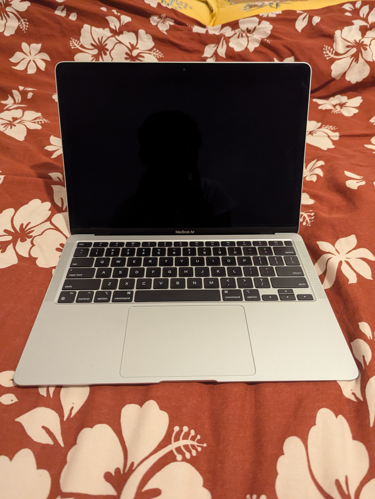 2020 MacBook Air M1 - 8 GB RAM - 256 GB SSD (Read Description) - photo 2