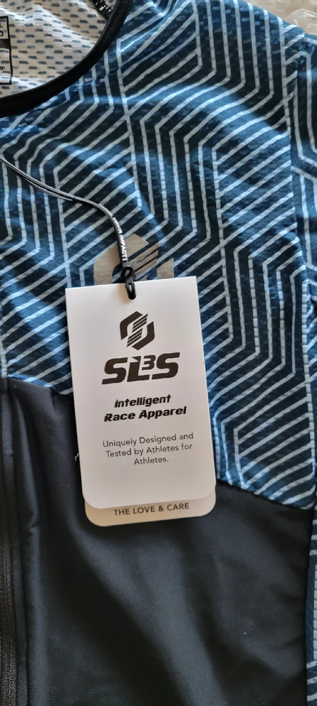 BNWT Triathlon Suit - Men's Size Medium image indicator(5)