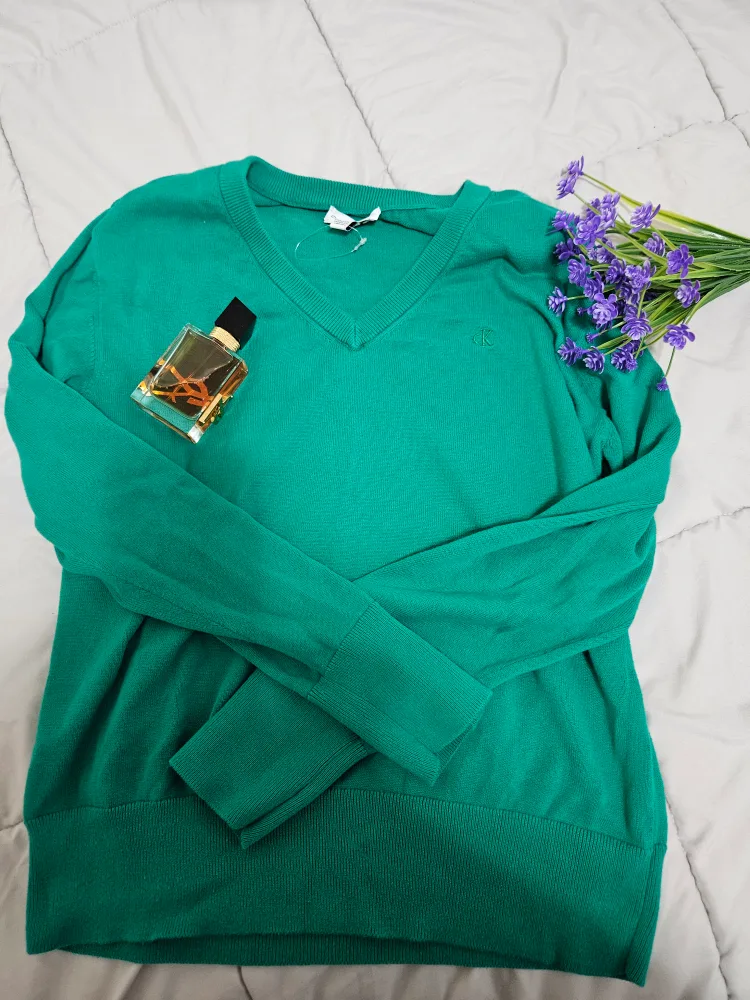 Calvin Klein Green V-Neck Sweater L thumbnail