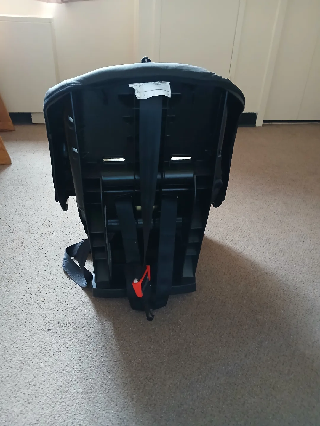 Evenflo Car Seat - Black and Red image indicator(2)