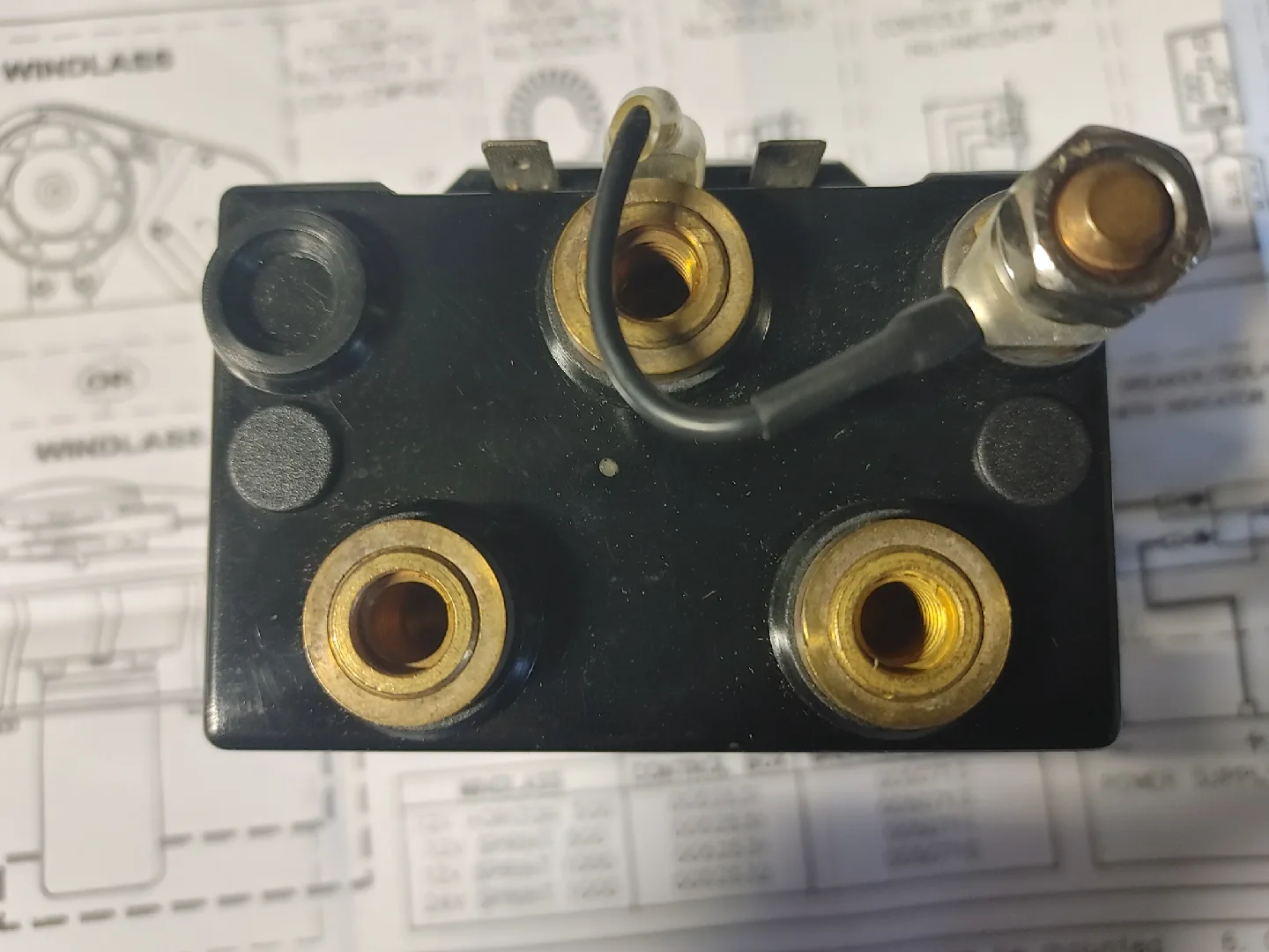 Lewmar 12V SW Windlass Control (Dual Direction) image indicator(6)