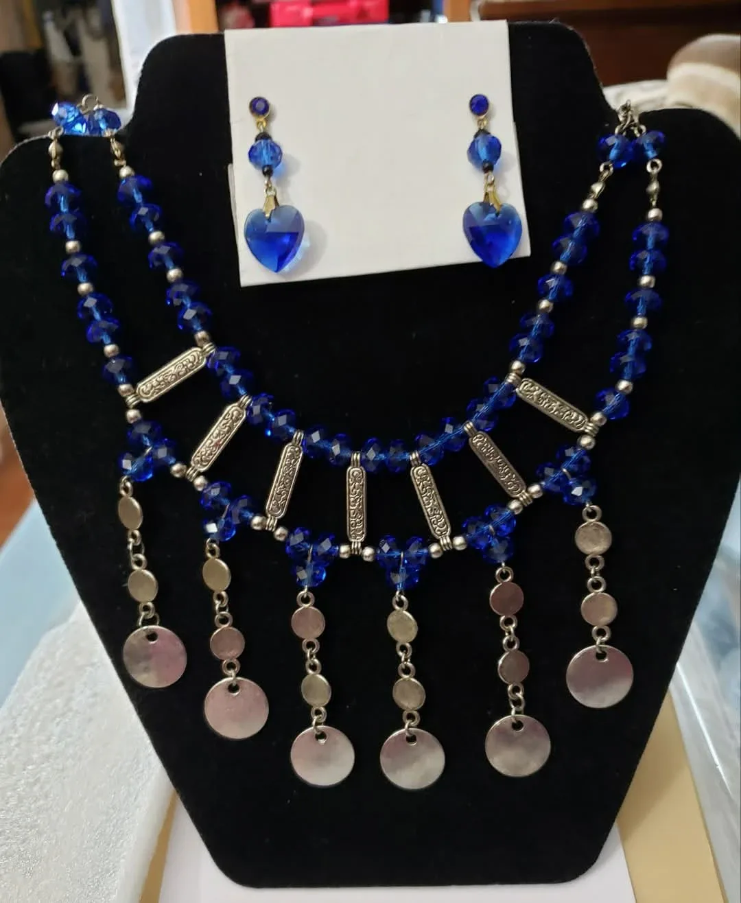 New handcrafted  dangle  Beaded Necklace & Earring Set thumbnail