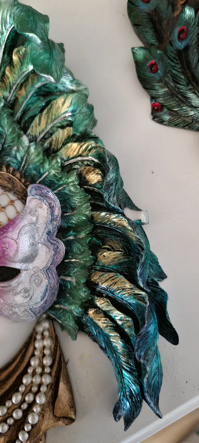 3 Venetian Style Decorative Wall Masks image indicator(4)