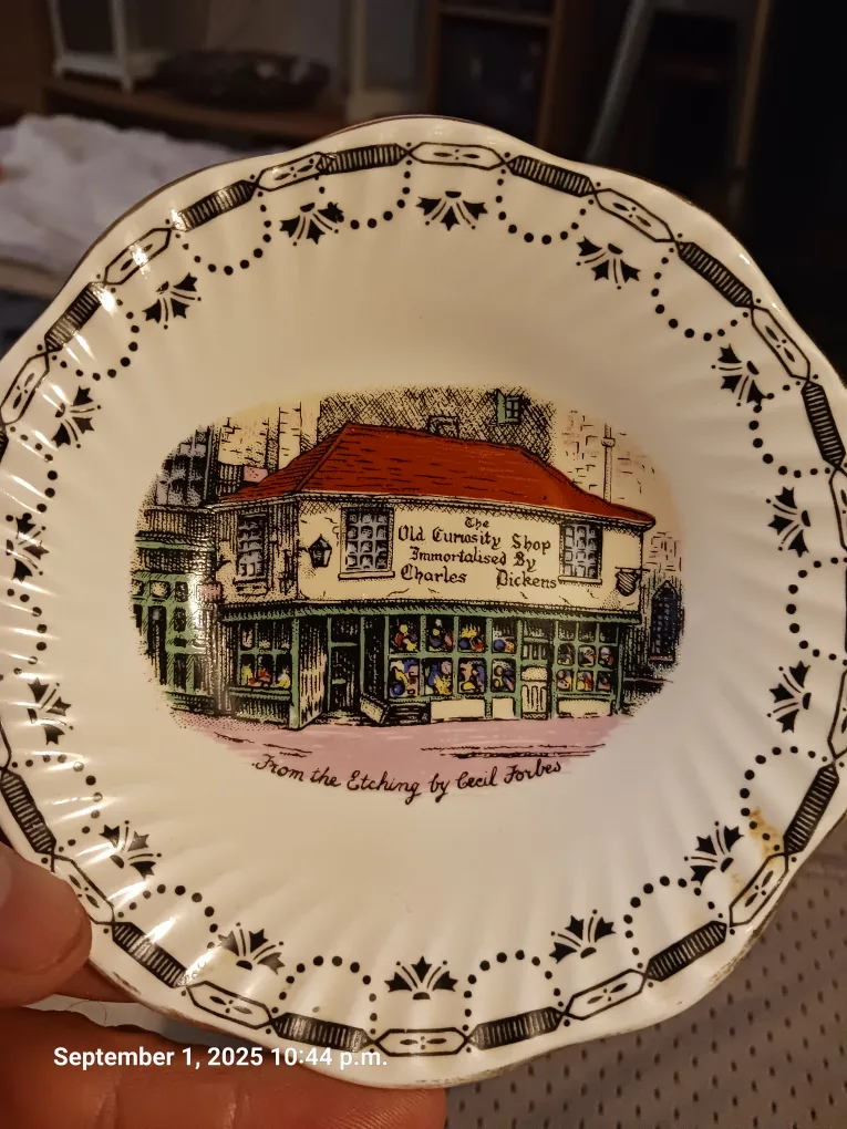 Vintage Rosina & Ridgway Saucer Plates image indicator(5)