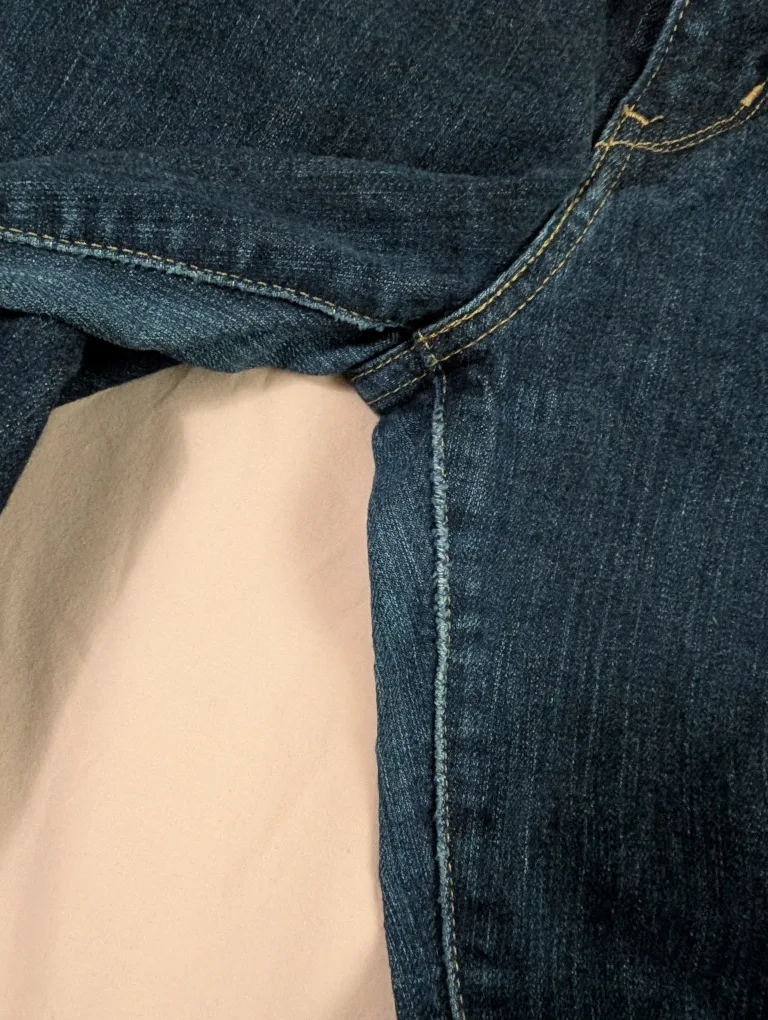 Levi's Demi Curve Skinny Jeans - Size 28 image indicator(10)