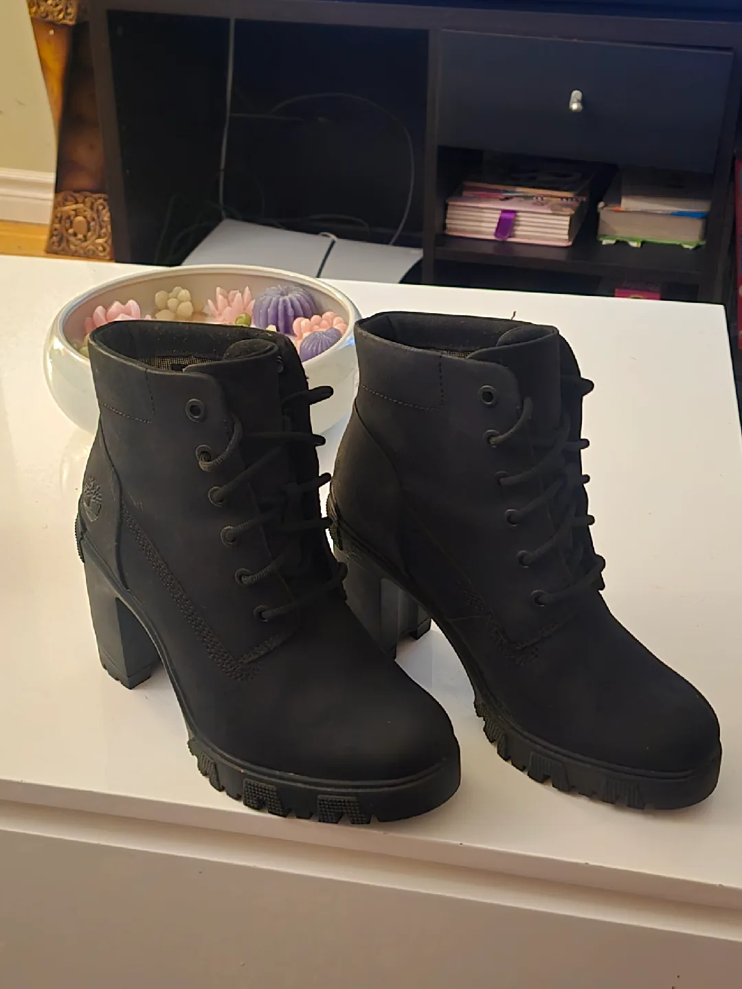 Timberland Lana Point 6-Inch Lace-Up Boots - Size 6.5 thumbnail