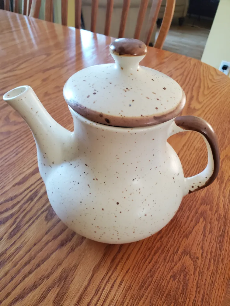 Speckled Stoneware Teapot🥕 thumbnail