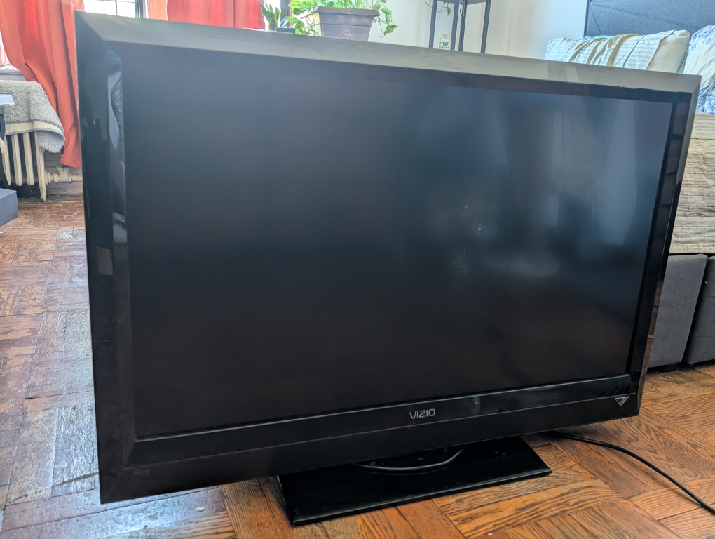Vizio TV - photo 3