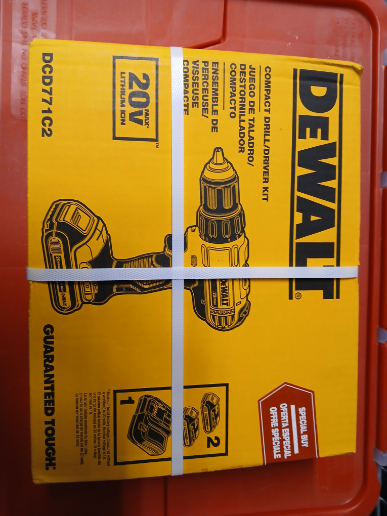 Dewalt Cordless Drill/Driver Kit (20V)
