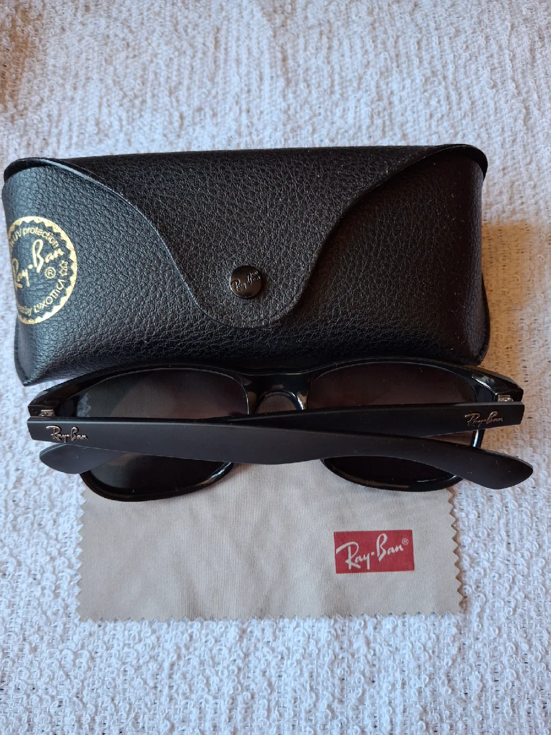 Ray-Ban RB 4202 Andy Sunglasses - Black image indicator(5)