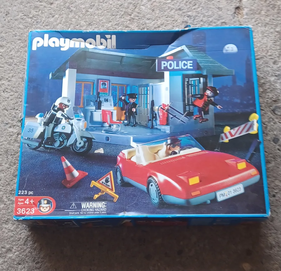 Playmobil Police Station thumbnail