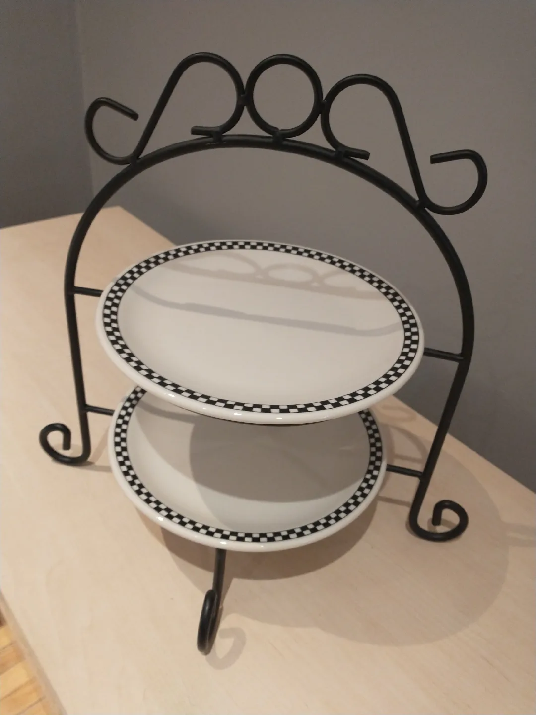 Two tier retro diner style plate display thumbnail
