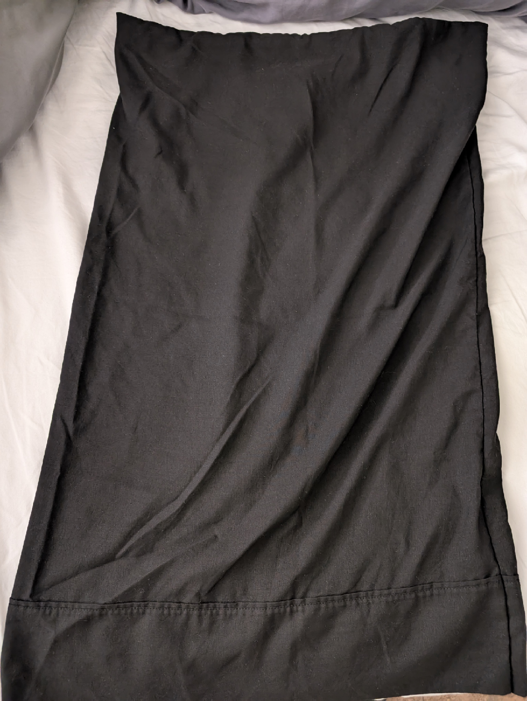 Amazon Basics Black Pillowcase