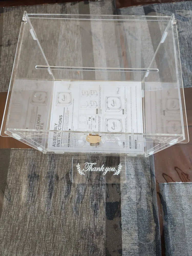 Acrylic Wedding Card Box with Lock image indicator(3)