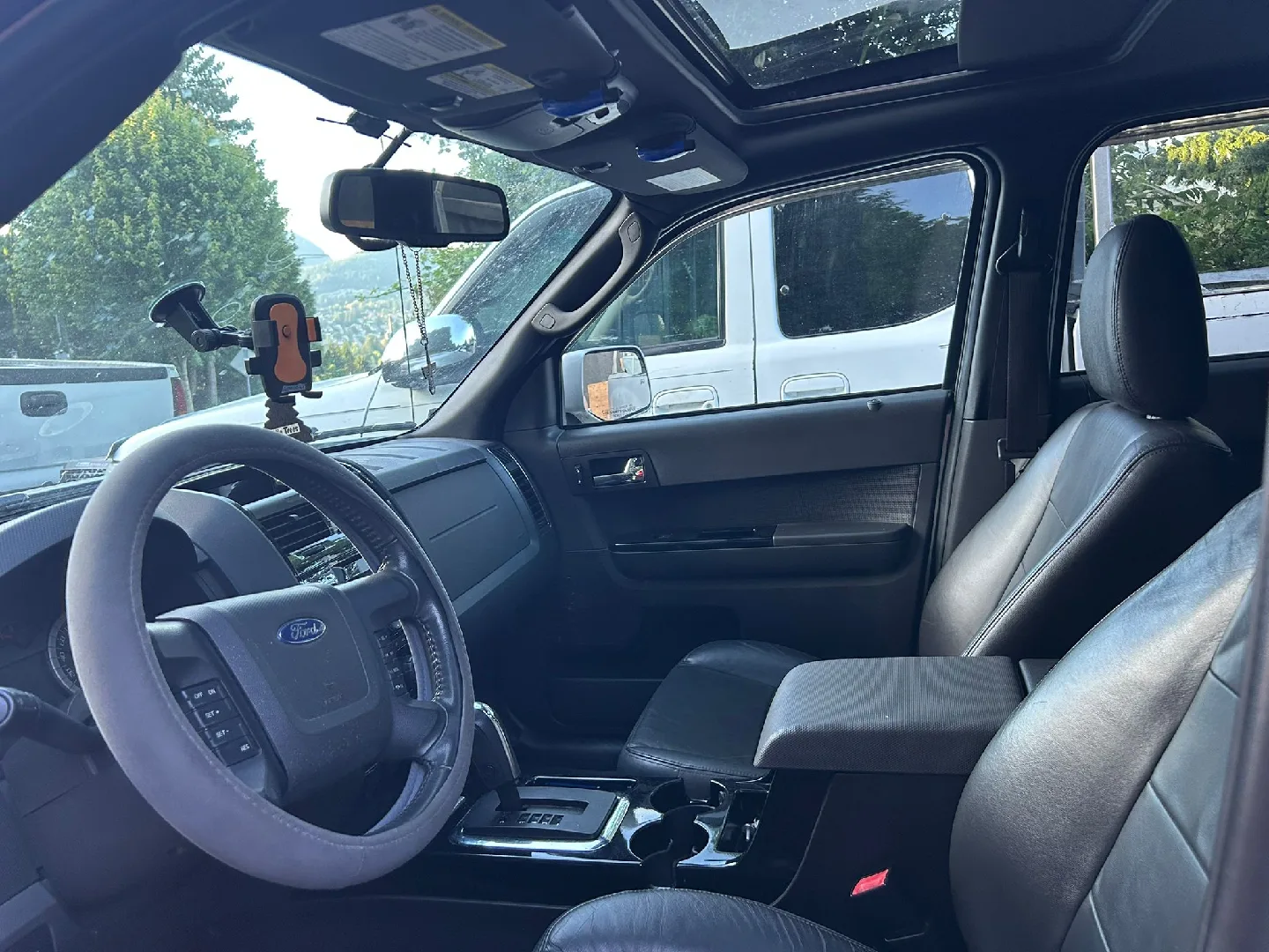 2011 Ford Escape image indicator(9)