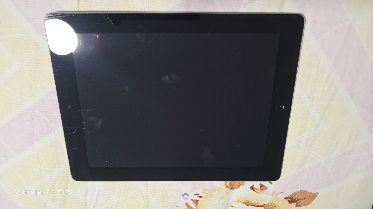 Apple iPad 2 Silver 32GB with Logitech Keyboard - photo 3