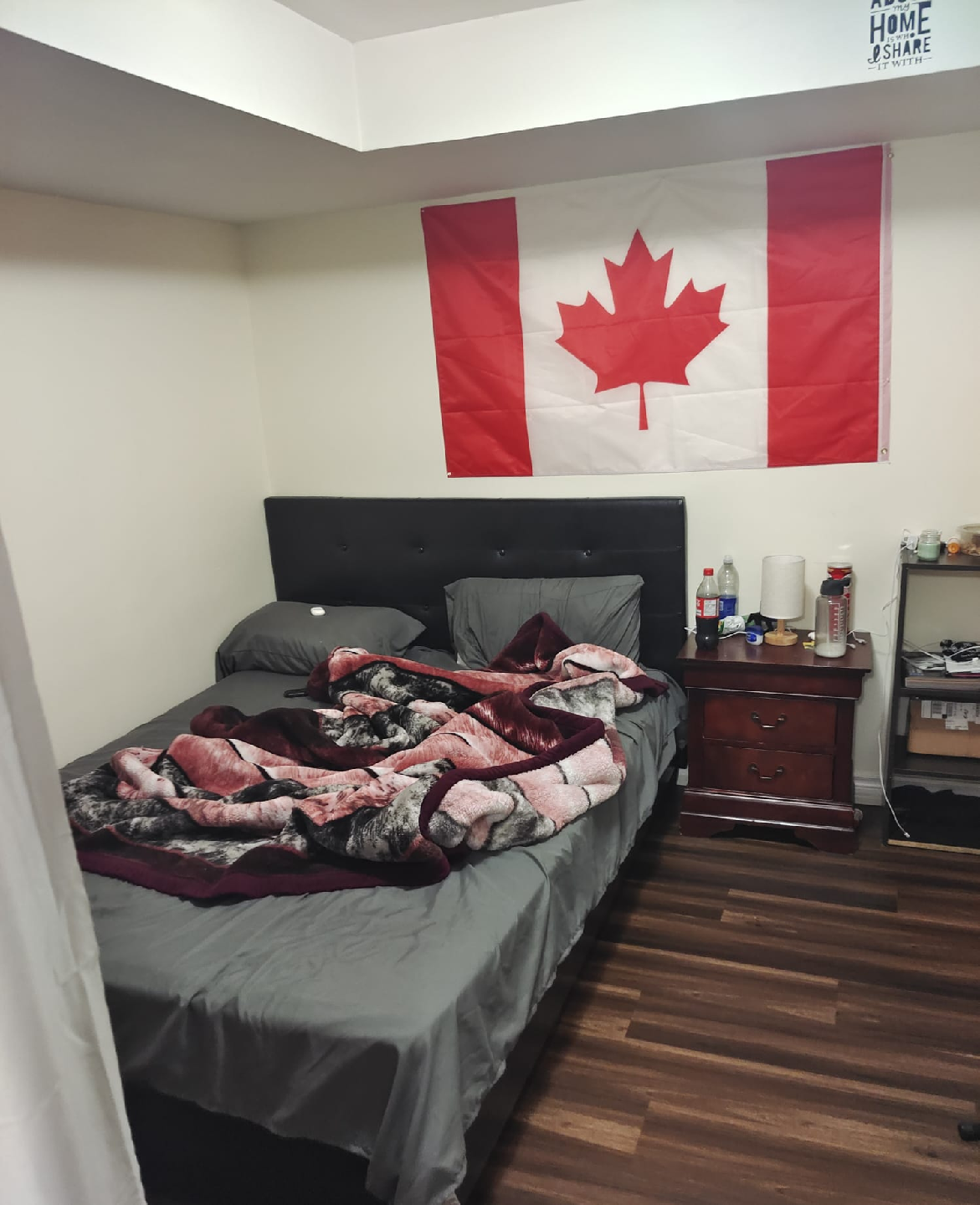 2 door basment for rent - photo 2