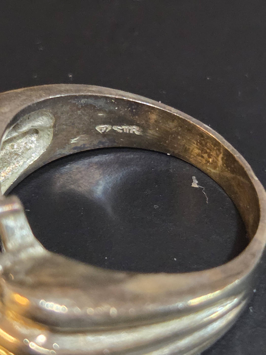 Sterling Silver Ring size 8 - photo 2