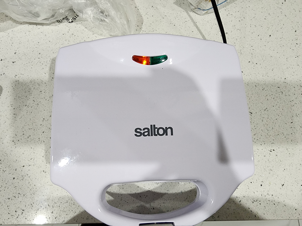 Salton Sandwich Maker - Like New! - photo 3