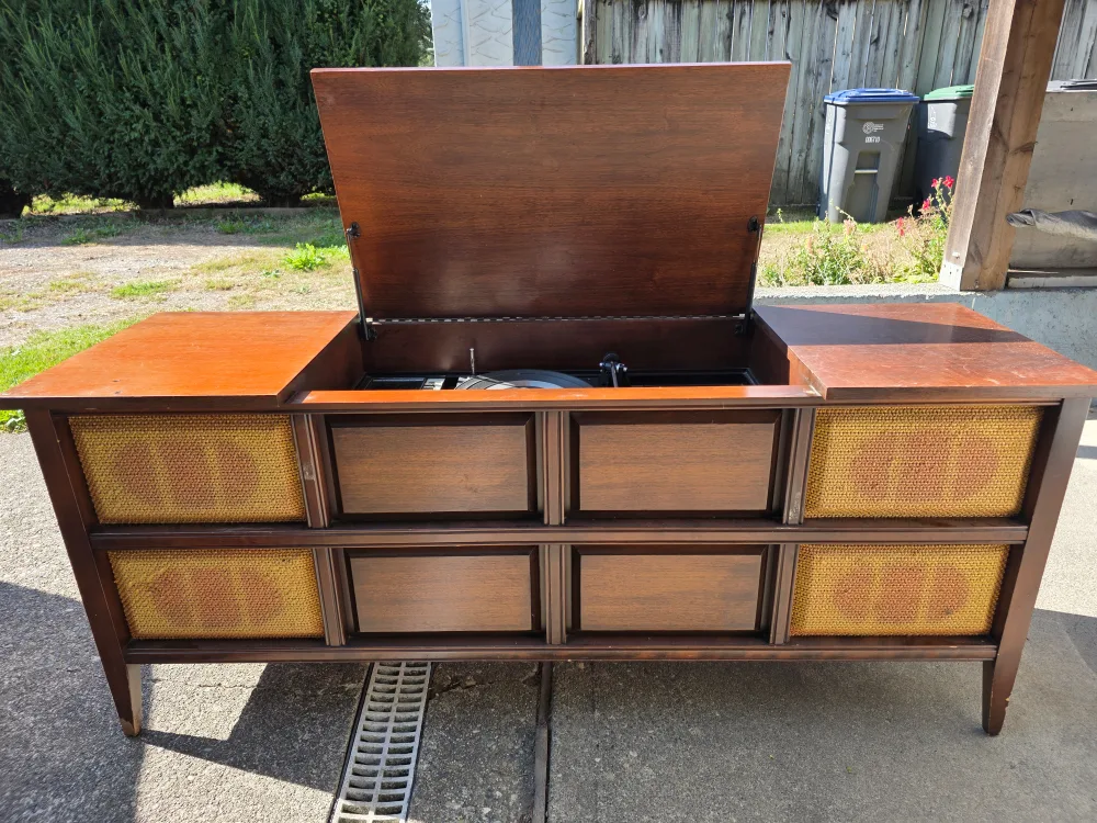 Electrohome Stereo Cabinet with Record Player image indicator(2)