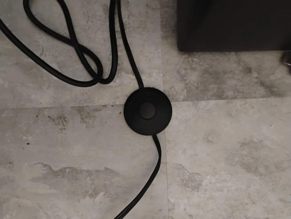 Floor Lamp image indicator(3)