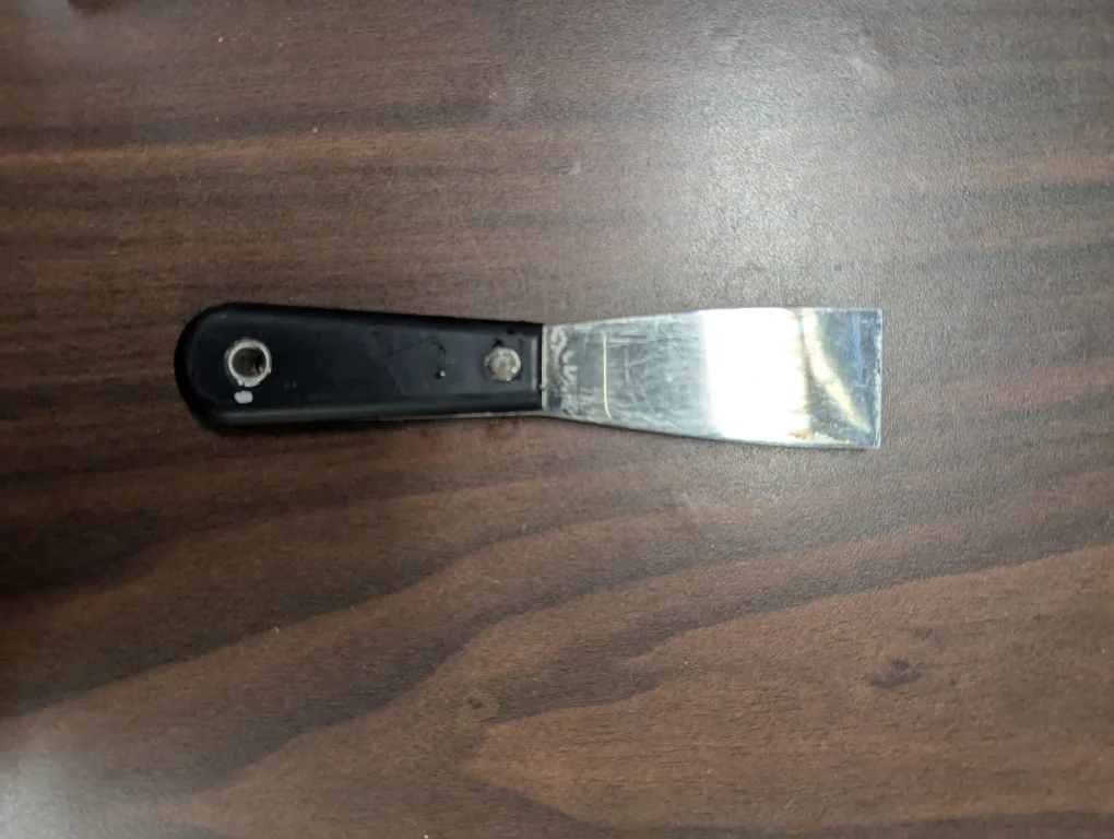 Richard Putty Knife image indicator(2)