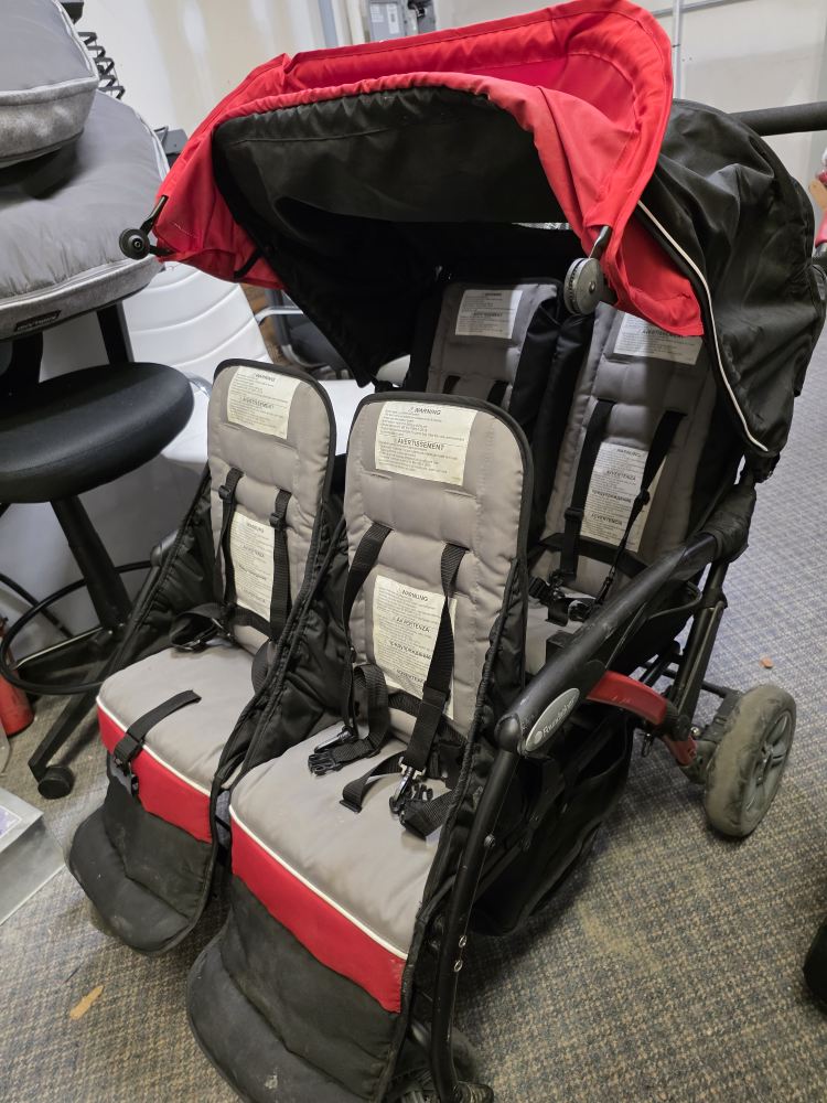 Revelo Double Stroller - Red & Black (4 kid Stoller) - photo 3