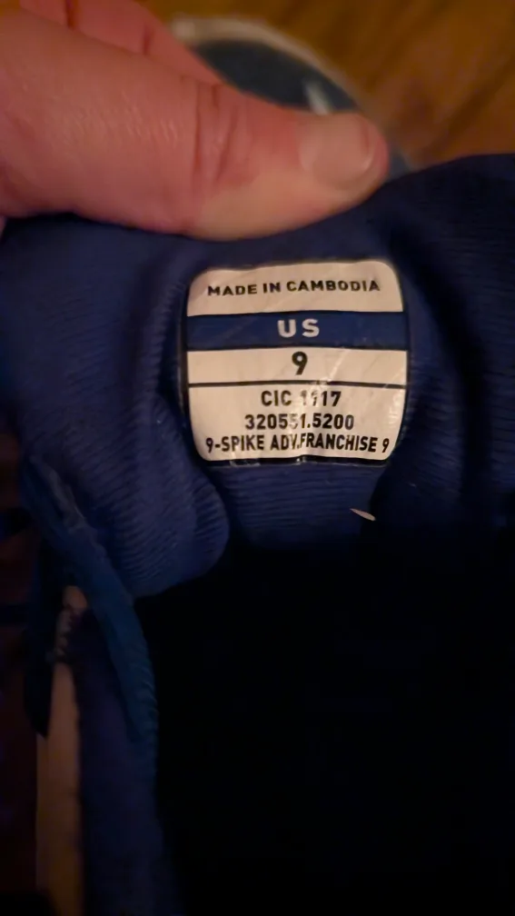 MIZUNO blue moulded baseball cleats US 9 image indicator(3)