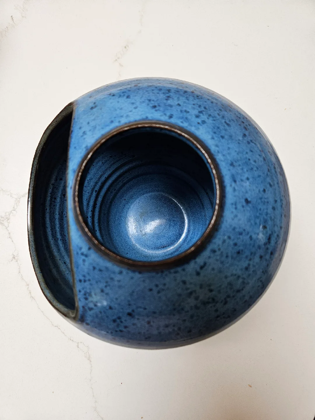 Blue Ceramic Vase image indicator(2)