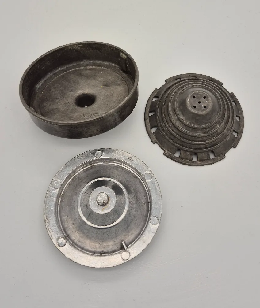 🥕 Vintage Juicer - White image indicator(3)