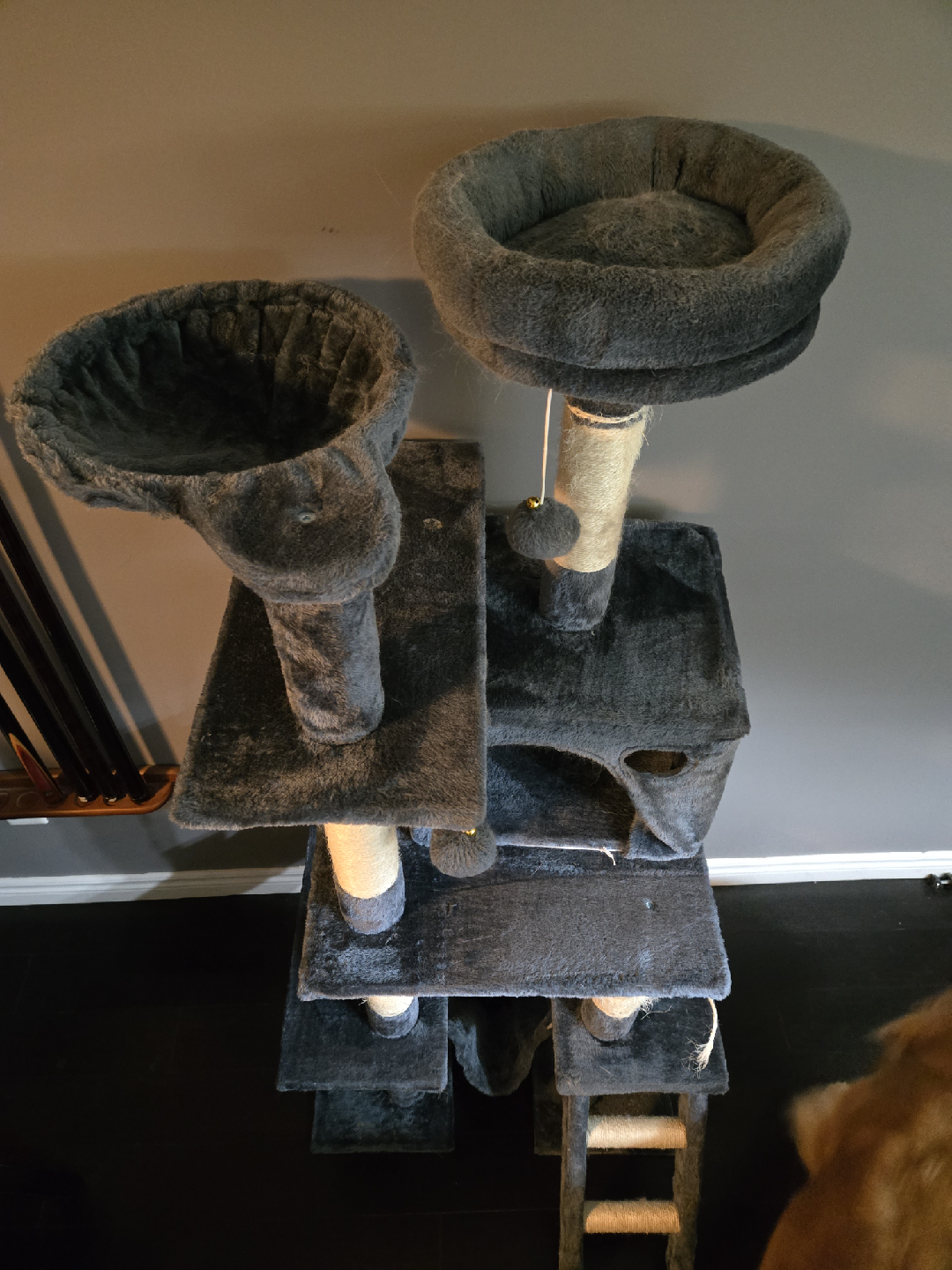 Large Grey Cat Tree w/Scratching Post - photo 2