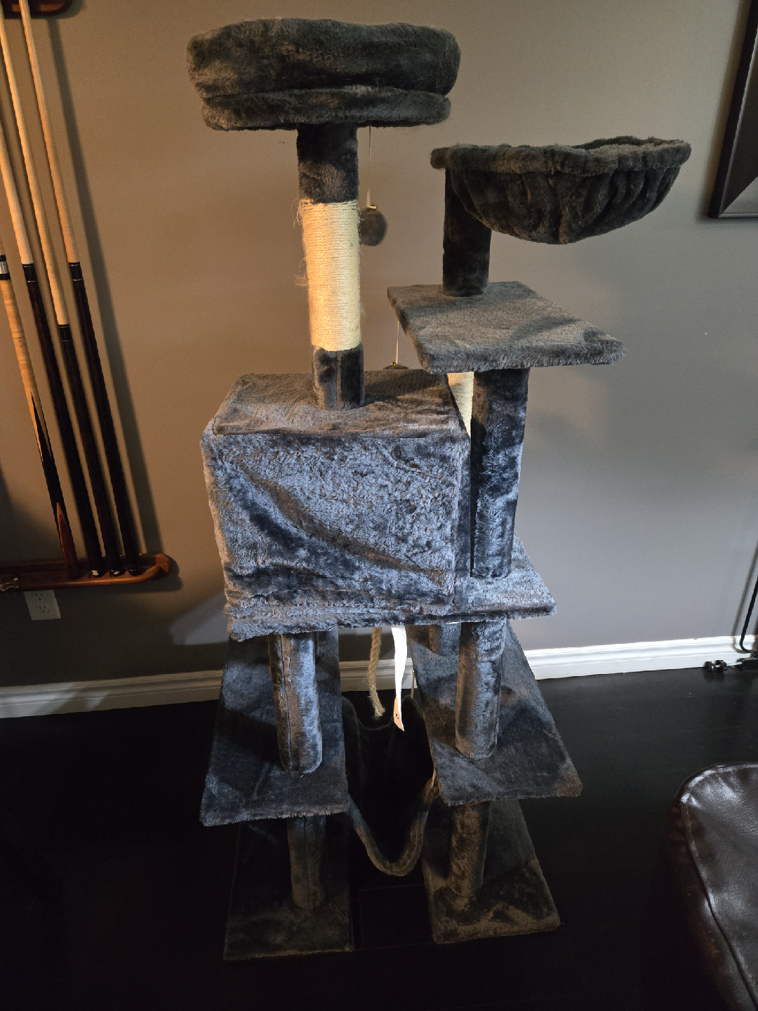 Large Grey Cat Tree w/Scratching Post - photo 3