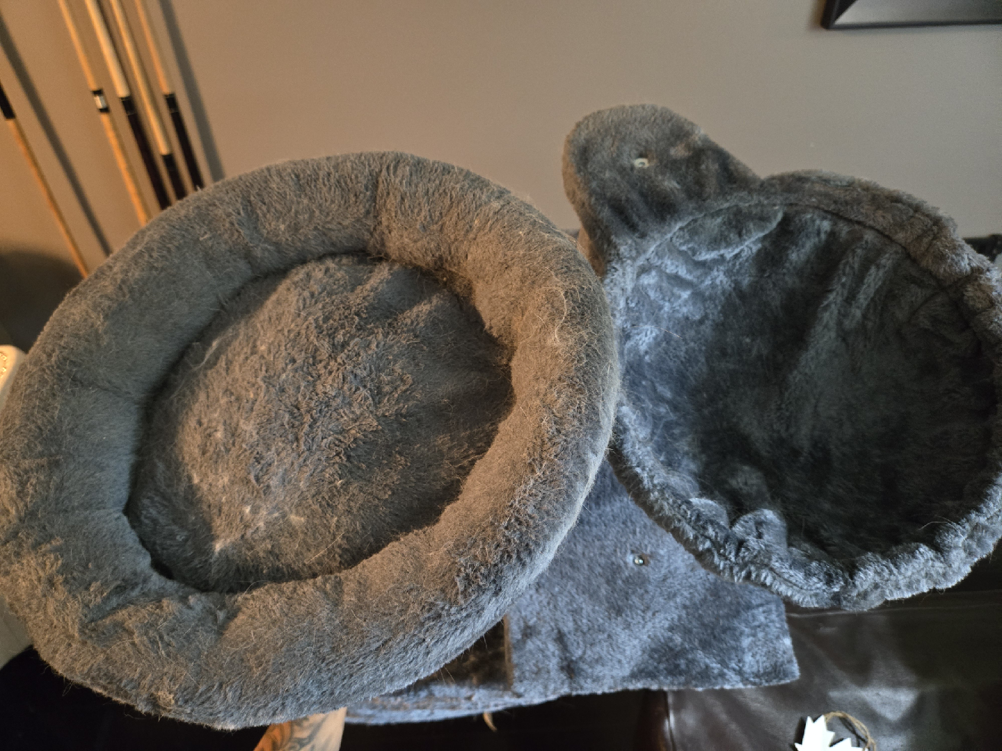 Large Grey Cat Tree w/Scratching Post - photo 4