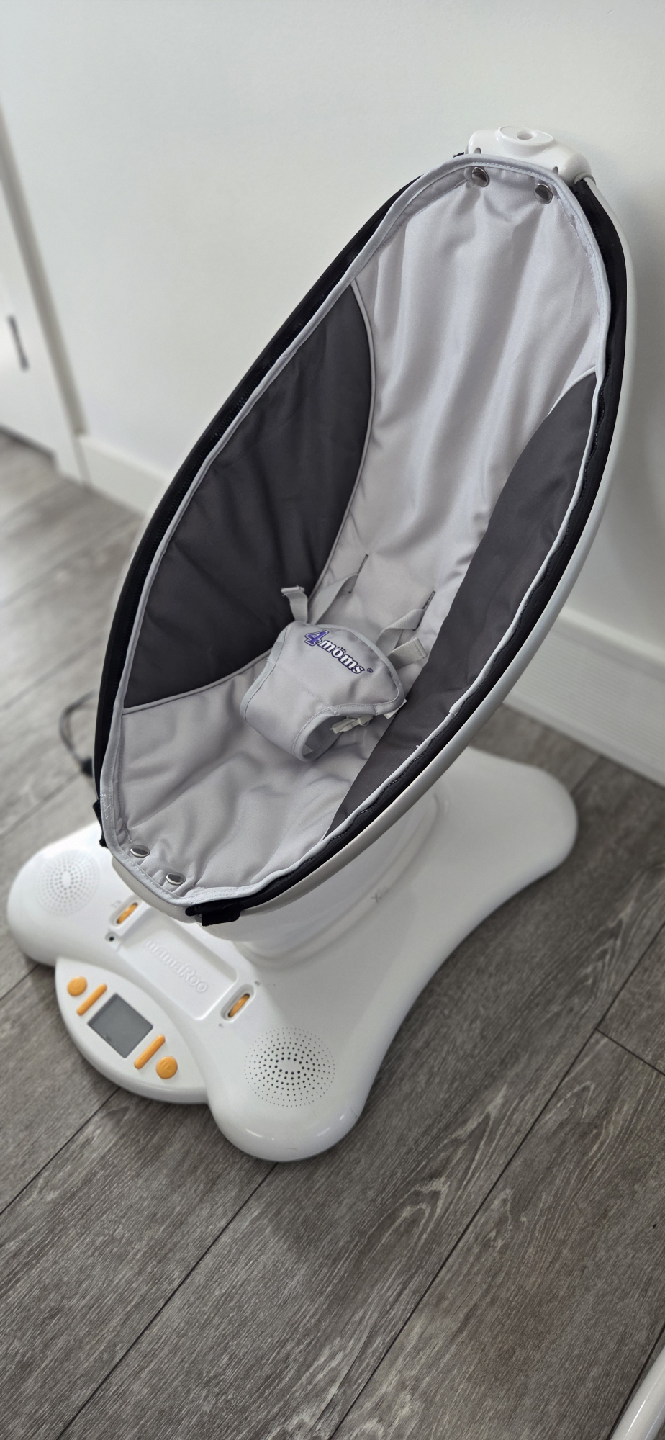 4moms MamaRoo Baby Swing - Excellent Condition!