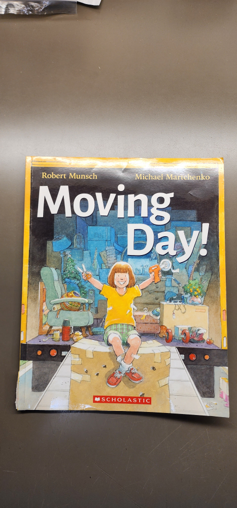 Moving Day! by Robert Munsch & Michael Martchenko