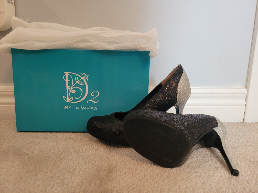 D2 By Dikuza Miley Black and Silver Heels - Size 7