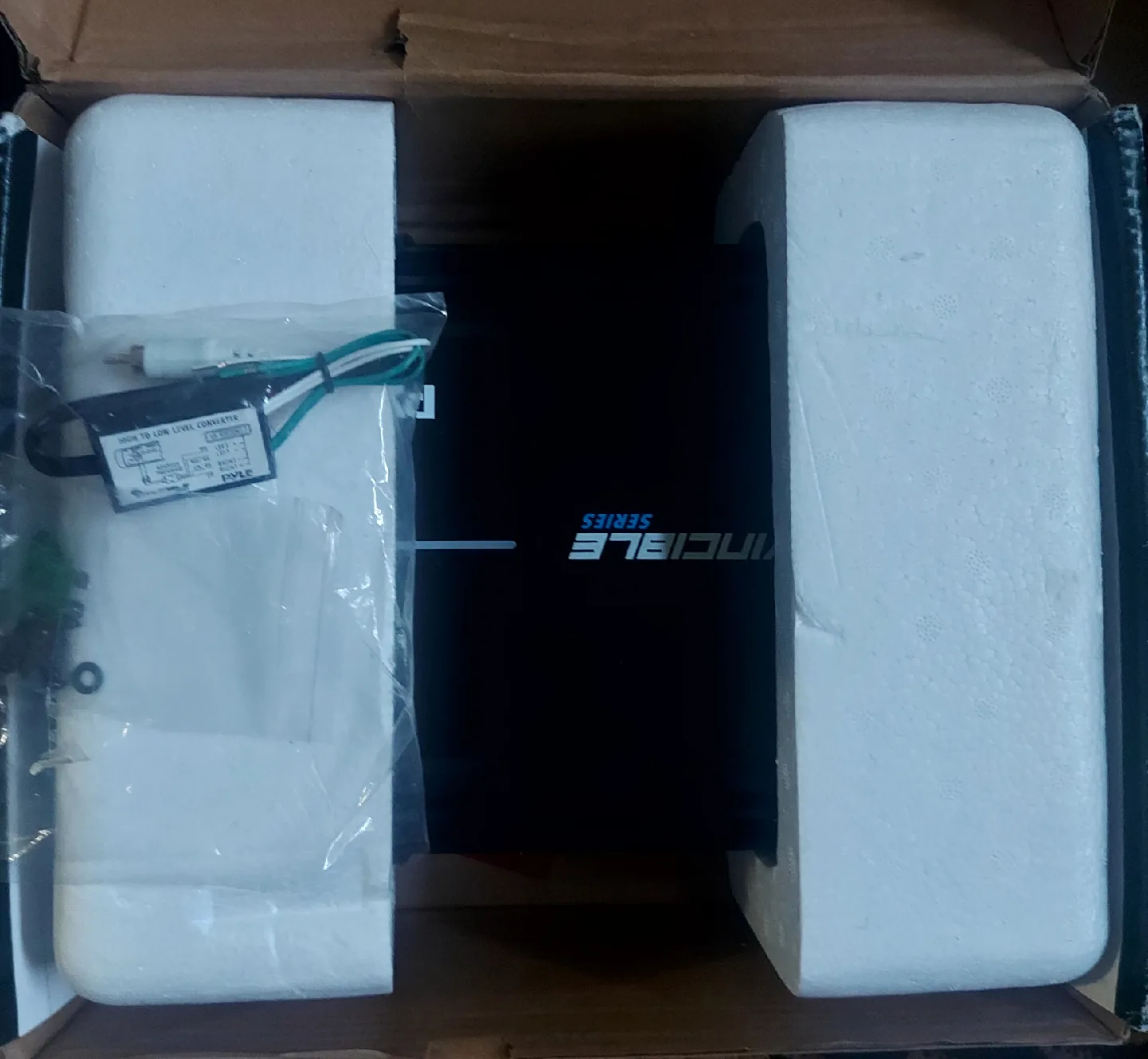 Pyle Invincible Series 2000 Watts Car Amplifier image indicator(9)