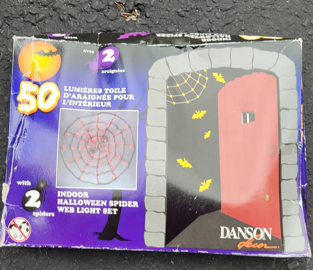 Indoor Halloween Spider Web Light Set image indicator(3)