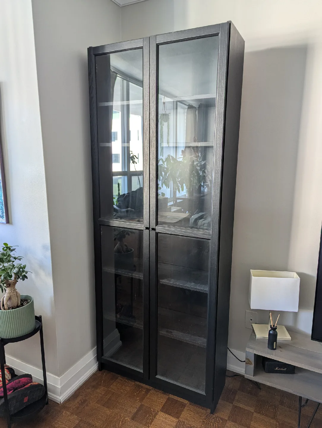 IKEA Billy Bookcase with Glass Doors image indicator(2)