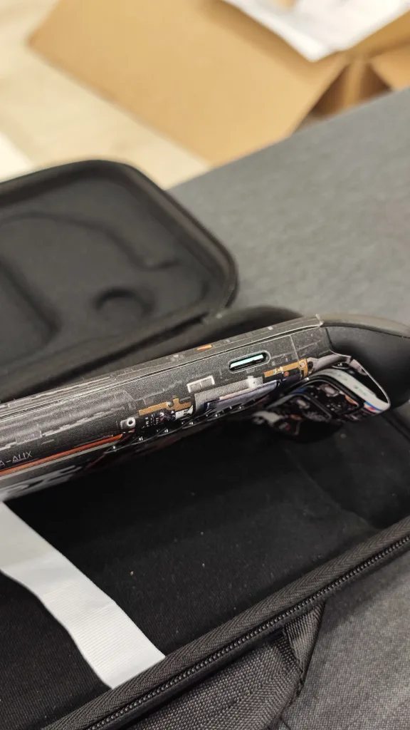 Steam Deck LCD 256GB image indicator(3)