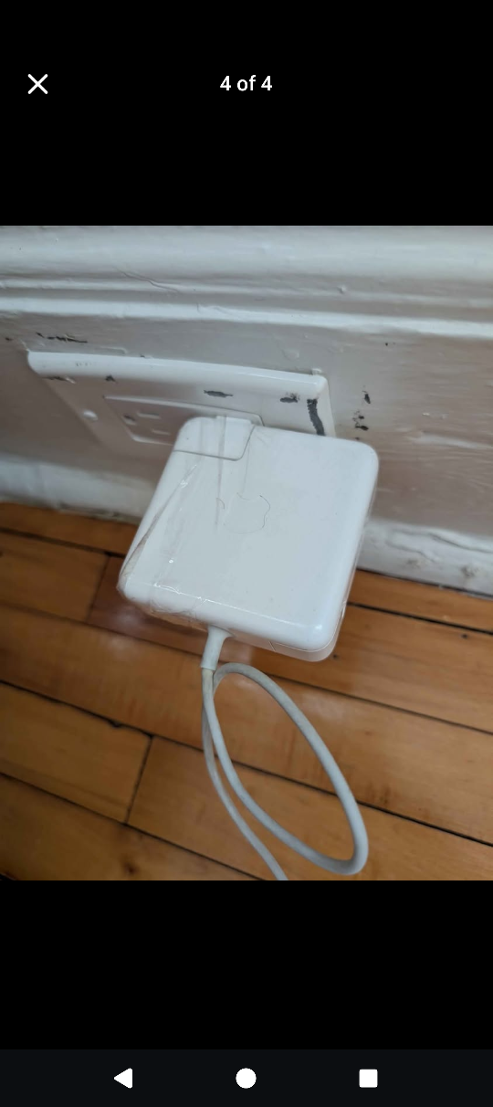 MacBook Pro Silver with Charger - photo 4