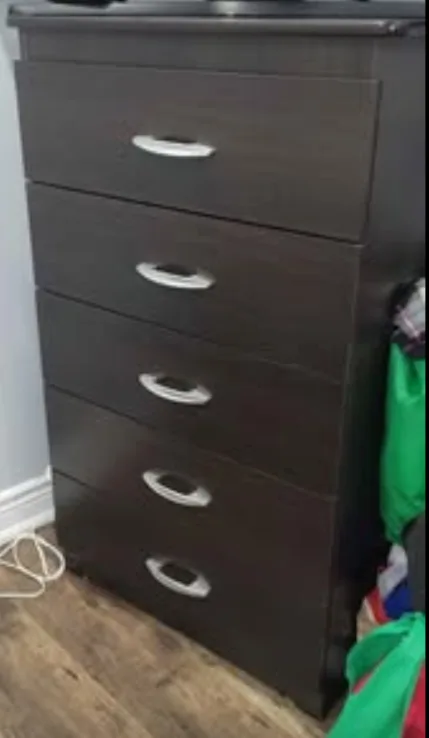 Dark Brown Dresser Set image indicator(4)